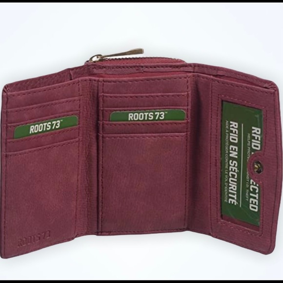 Roots 73 Trifold Wallet - Picture 5 of 9